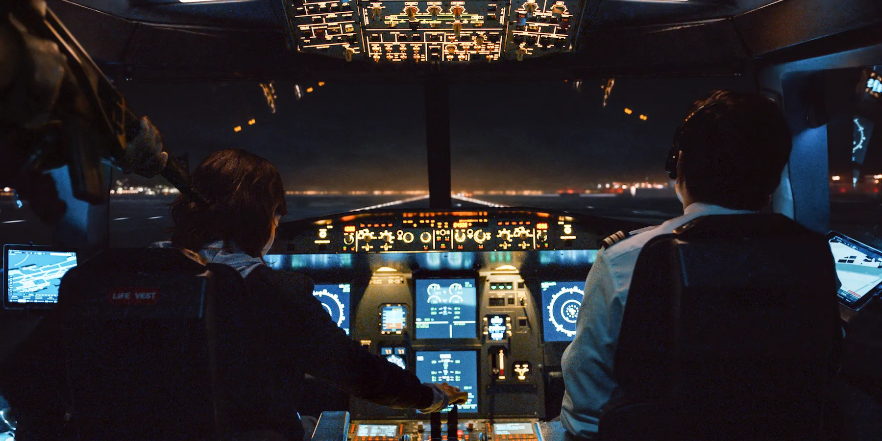 where can i watch the movie plane